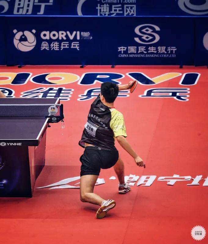 比较孙颖莎和当年张怡宁的实力，还挺难直接下结论。从数据看，孙颖莎176周世界第一