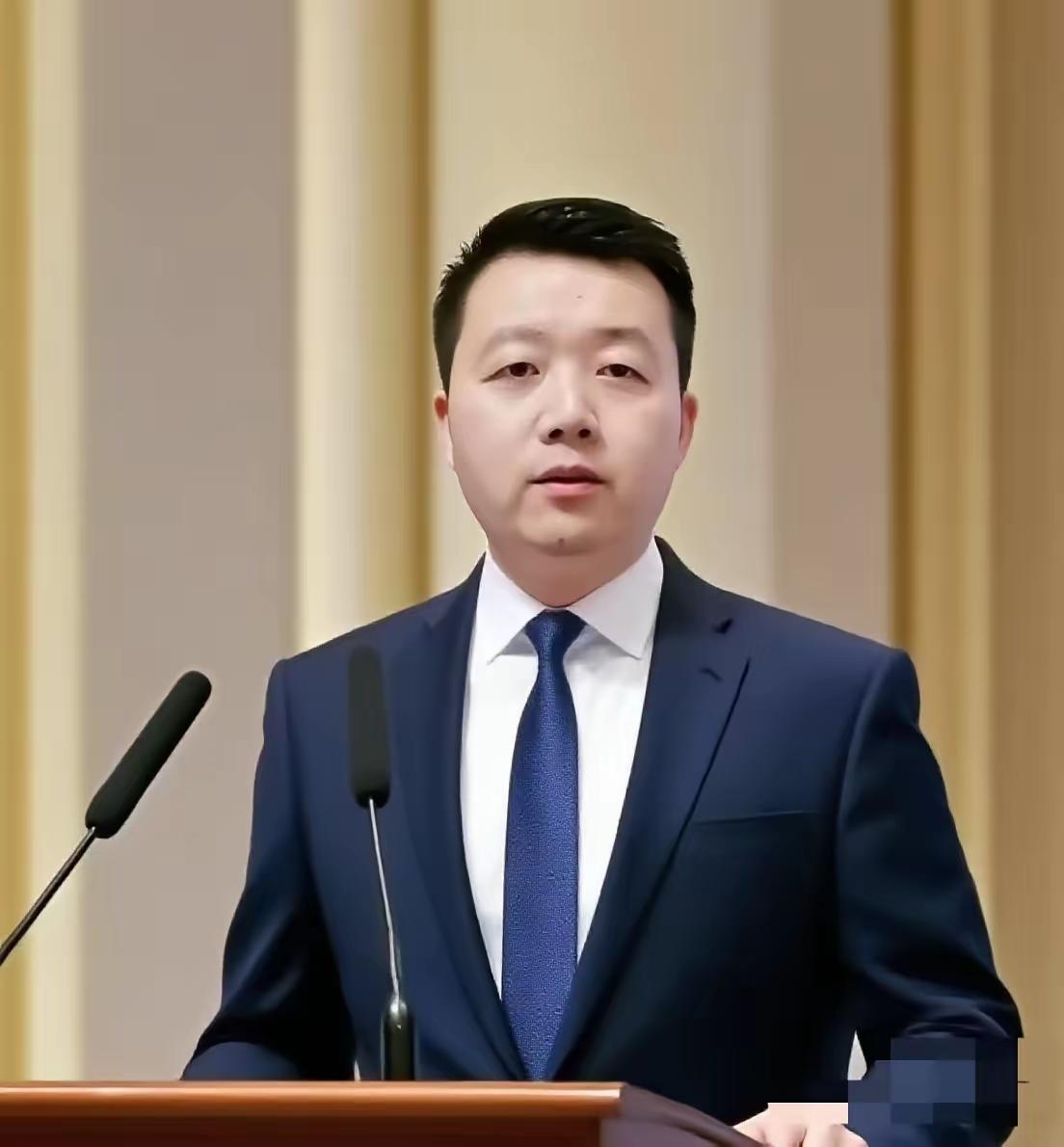 罗鸿：建议立法取消私生子女继承权势在必行，刻不容缓！我有个朋友就是原配，陪着老公