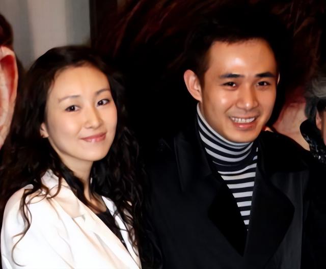 原来他们是夫妻!童年男神和女神居然在一起了,恩爱21年无绯闻