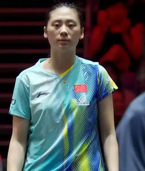 新加坡大满贯中国乒乓球男女年轻小将陈熠、陈垣宇取得突破性进步。女队陈熠3:0横