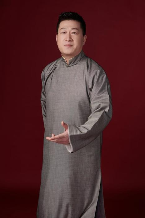 郎鹤炎咋混得这么惨？郎鹤炎大学念的北京工业大学计算机系，专业是软件工程，毕业后