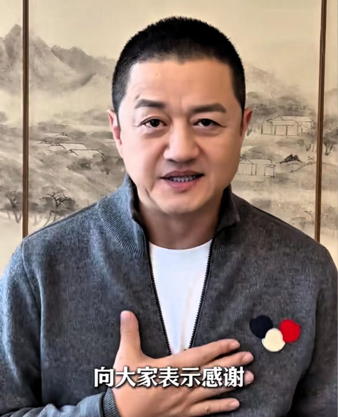 从李亚鹏最低谷到现在爆火，我发现一个问题，李亚鹏从来没有消费过嫣然基金帮