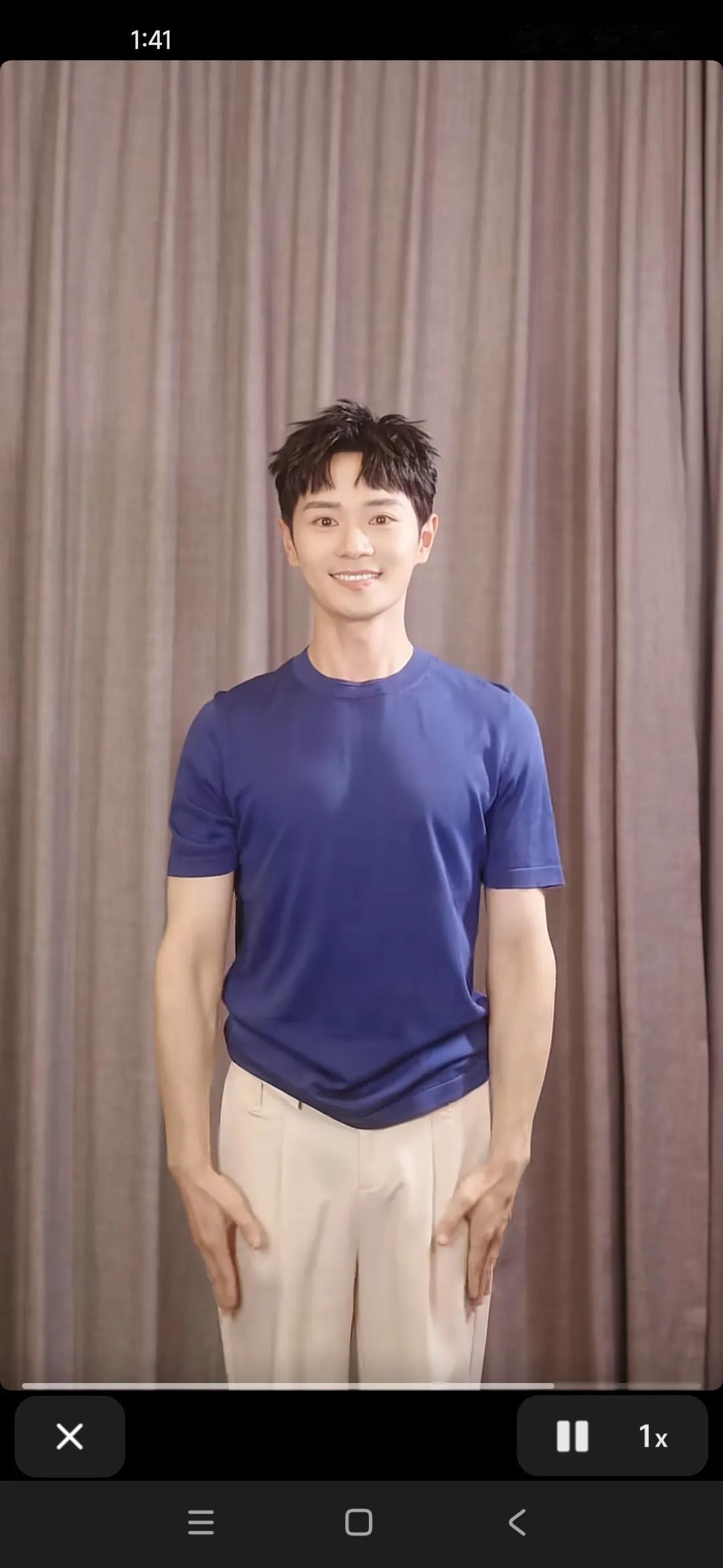 他是吃防腐剂了吗？都有40了吧为什么还这么有少年感眼神清澈的像大学生