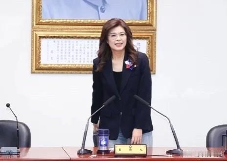 台东县长饶庆铃以预录影片方式参加海峡论坛并推销台东水果，陆委会主委邱垂正宣布以触