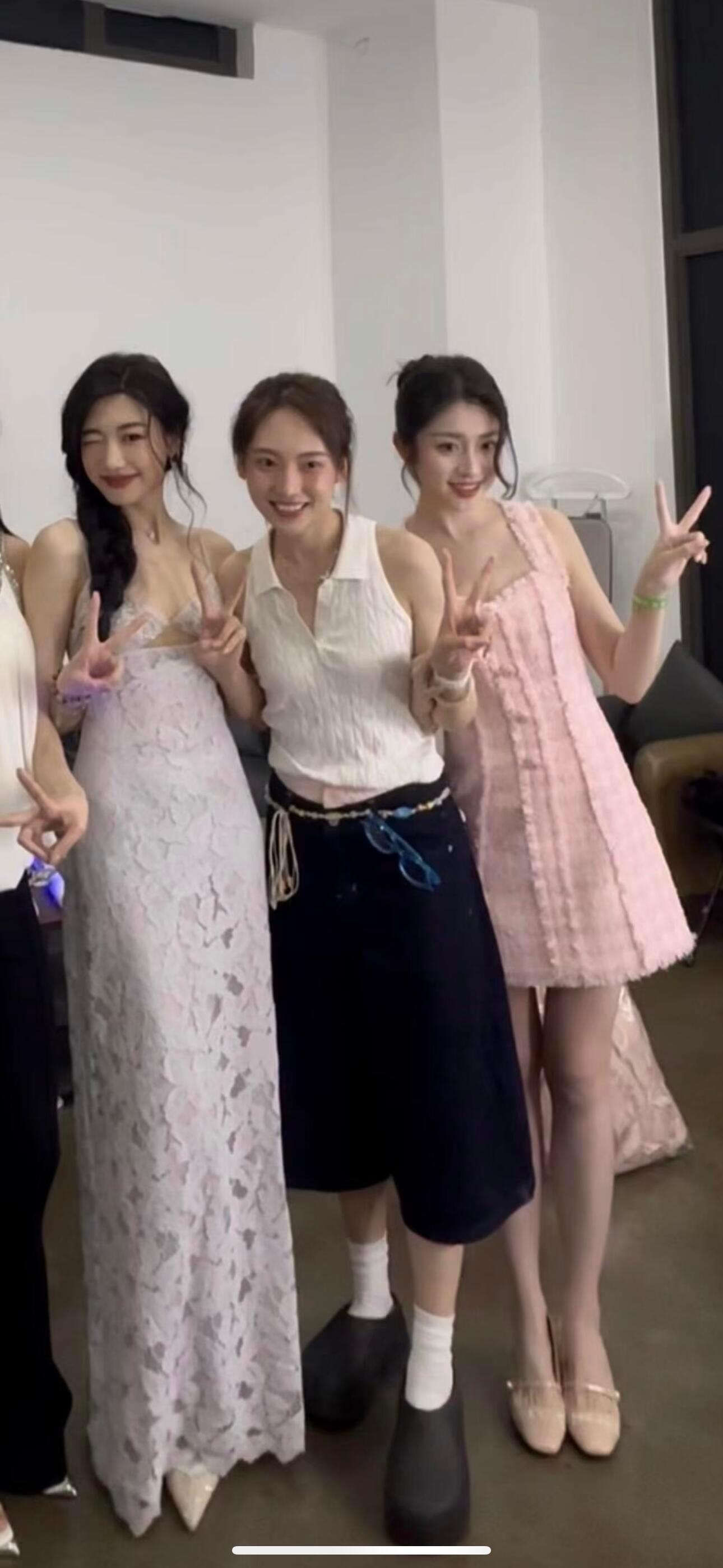 徐如蓝本人好看死了谁说她头大脸大的站出来打脸​​​