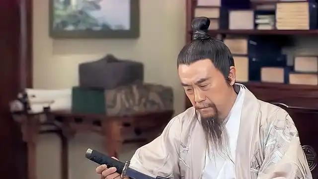 朱元璋杀了刘伯温，为何朱棣要杀掉刘伯温的儿子？原因只有一个字。要给明朝的文官排个