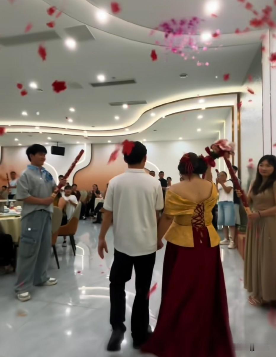是不是胖胖的女生，对象都很瘦