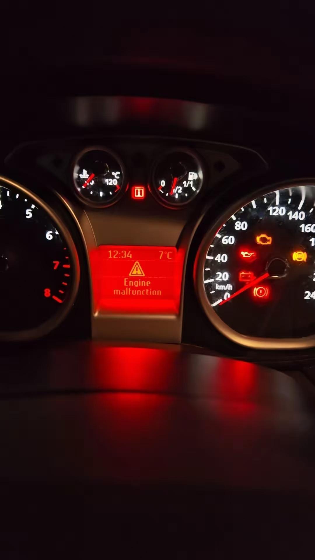 讲个真实案例，告诉你在不懂车的情况下，如何避免被修车厂宰。最近陪朋友去修了一辆