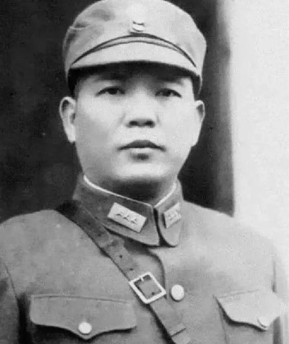 1924年，29岁的黄绍竑率部进驻南宁不久，身边将领便提议他解决掉李宗仁，一举掌