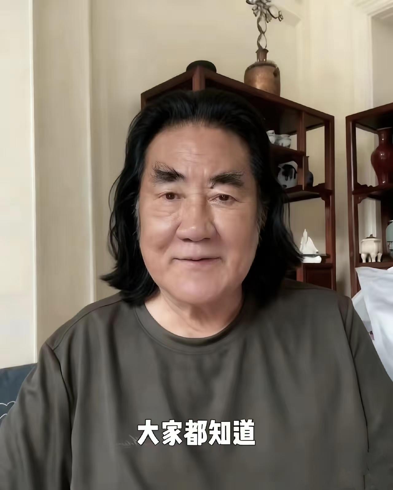 这就是张纪中剃掉胡子的样子吗？大导演张纪中一直都是以大胡子白头发出现，很多网