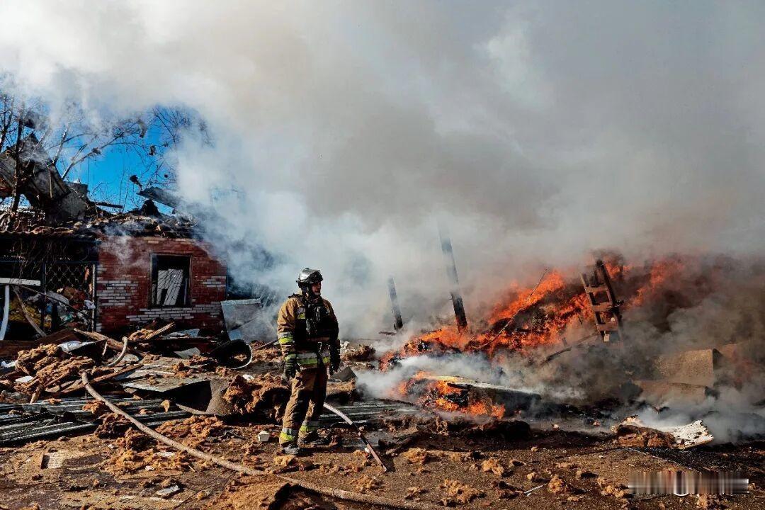 多国政要齐聚基辅援乌，泽连斯基称应打击俄“影子舰队”。俄罗斯和乌克兰的战争，