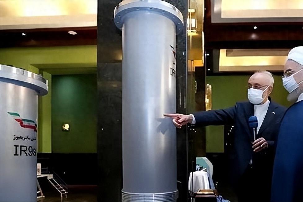 朝鲜全国饿死了近三十万人，国家收入还是优先往核研究里砸，到2012年底已经投进去