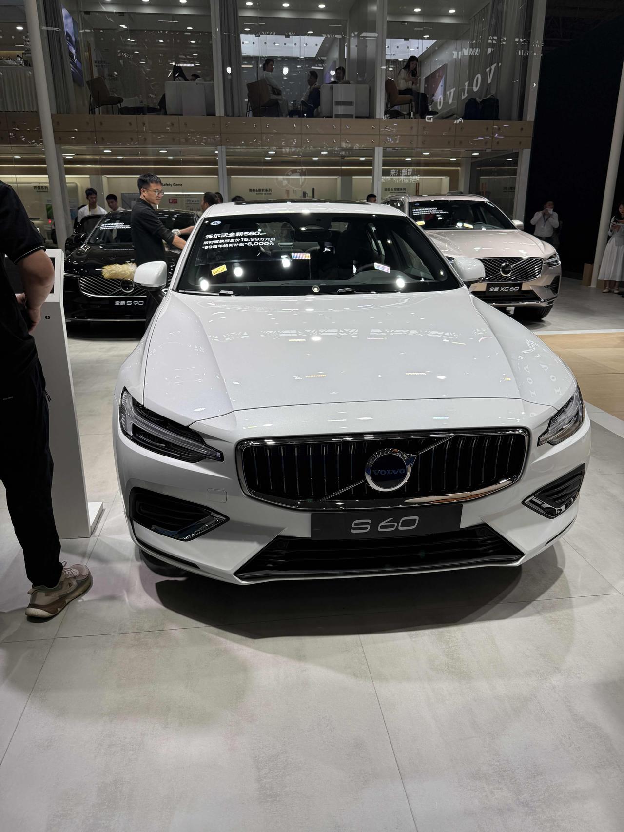沃尔沃S60这个价格还要什么自行车？沃尔沃