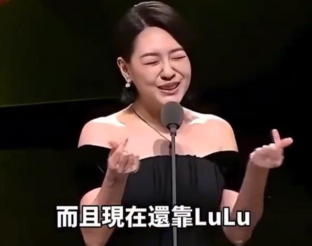 直到大s去世，才看懂小s为何坚持不离婚了！不是因为她有多爱许雅钧，也不是因为