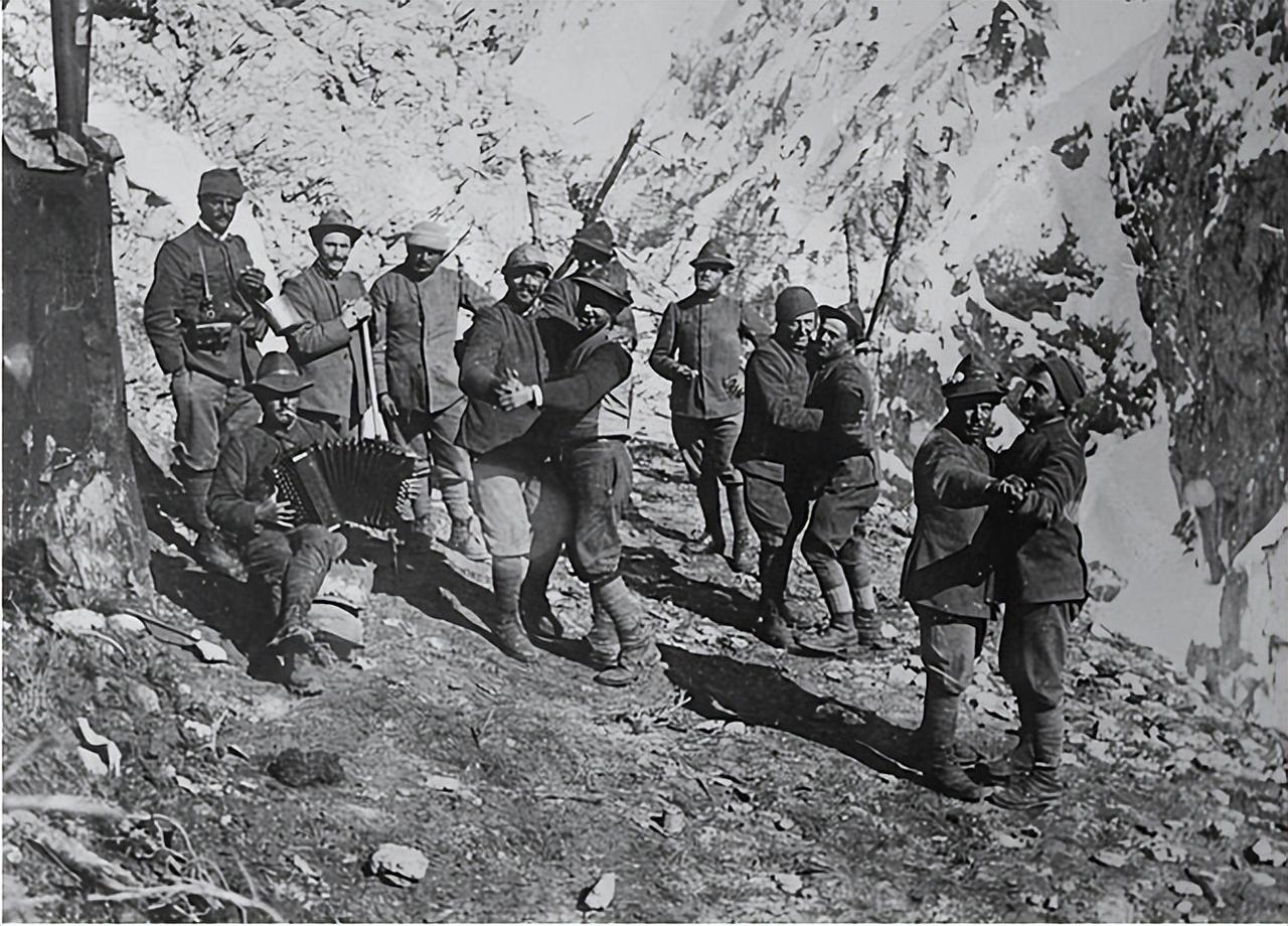 世界上最逗比的国家，出兵80人，回来一数81人，真相令人哭笑不得 186