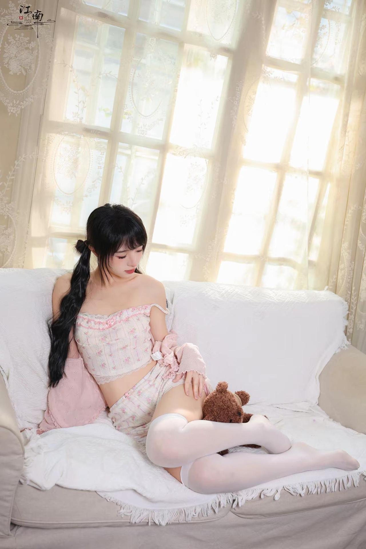 是喜欢的感觉吗？甜美女孩少女摄影约拍居家人像