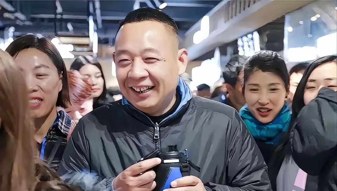 3月8日，胖东来正式宣布，将价值近40亿元的公司资产从私有制全面转为全体员工共有