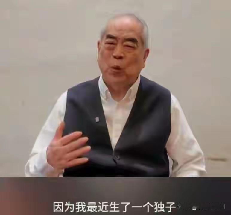 这两天网上最悲催的是谁？毫无疑问应该是范曾的继子范仲达。想当年，是继子范仲达牵线