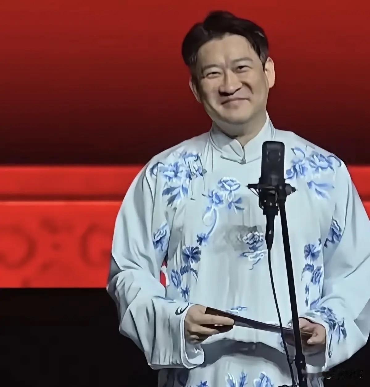 自从郭德纲改唱红歌，被禁演以后，曹云金的种种表现，再次印证了32字的评价！