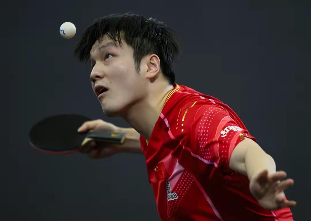 又看到樊振东、陈梦同台竞技的身影了。希望樊振东再不要出去打什么联赛了，就在国内好