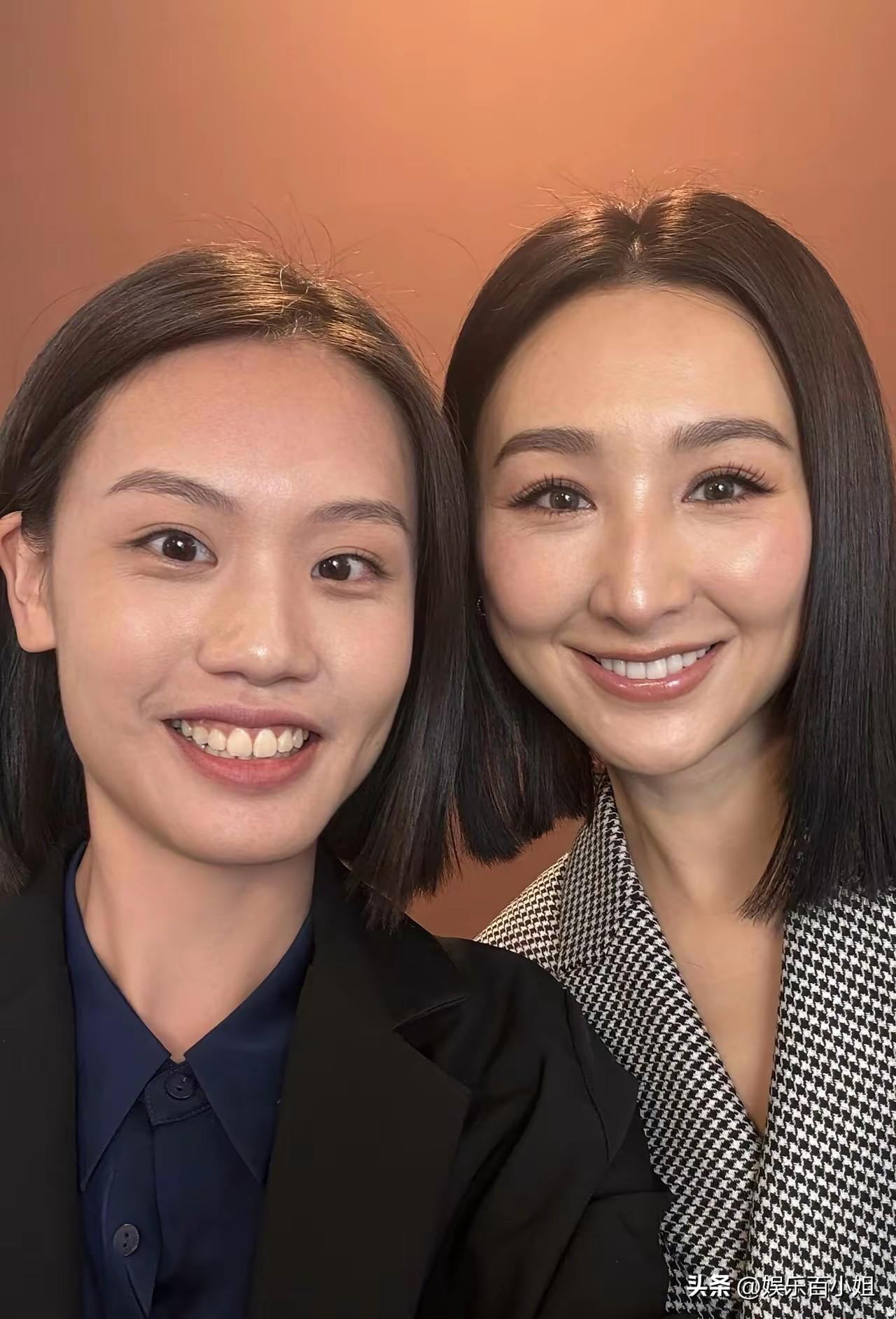 两人合照，才知道谁最漂亮！