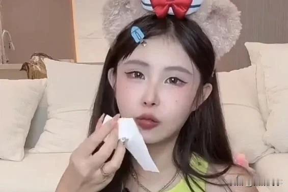 猫妹妹说和时大漂亮初瑞雪还有联系，其他人不联系！