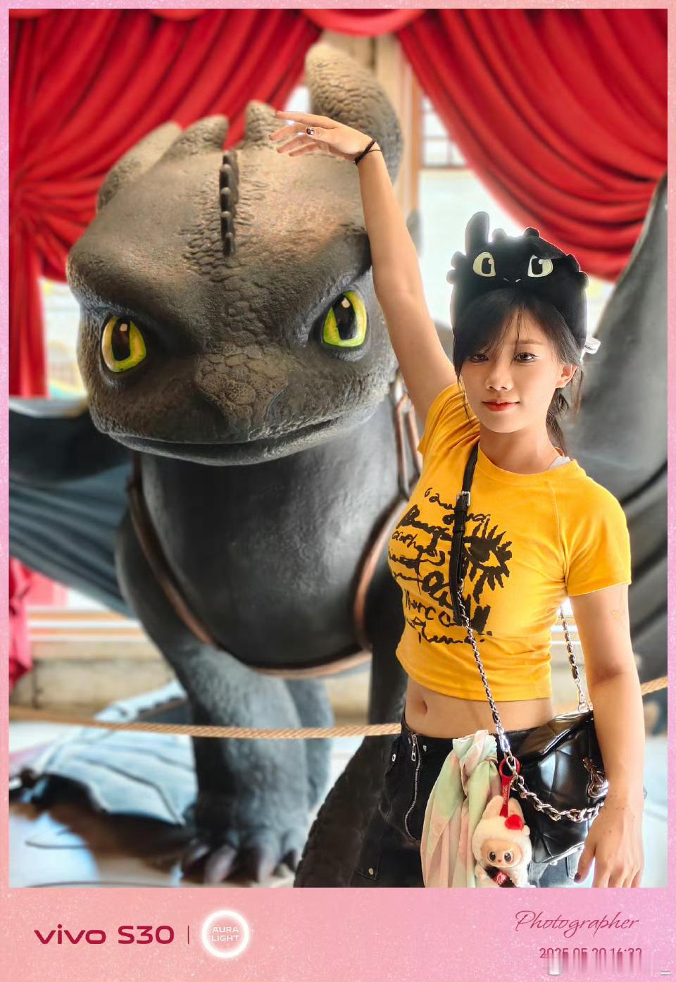 今年年底竞争有点激烈呀，vivoS50搭载新骁龙8Gen5旗舰芯+IMX88