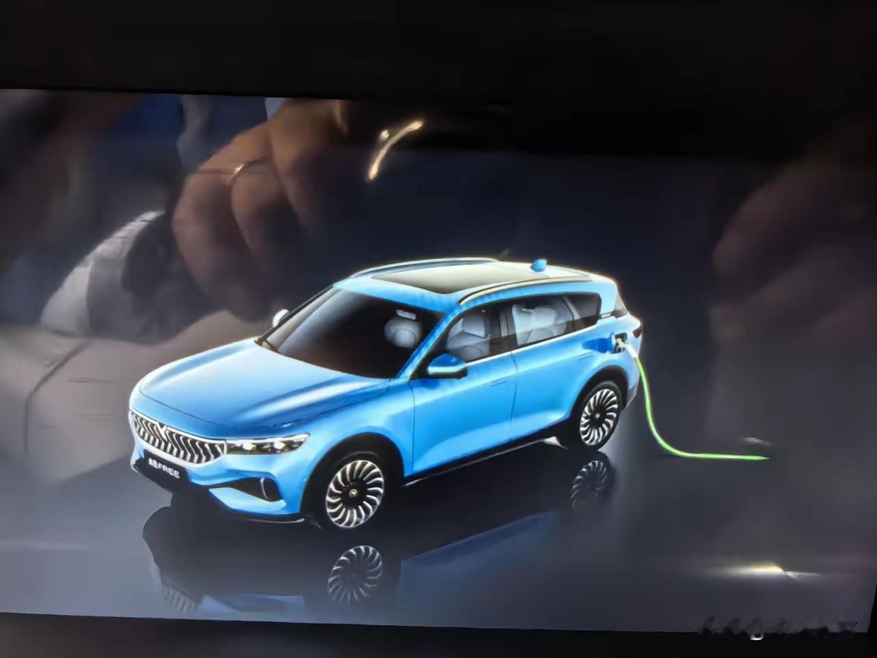 买新能源车你会买纯电的还是增程的？一朋友想换新能源汽车，纠结是该买纯电的还是