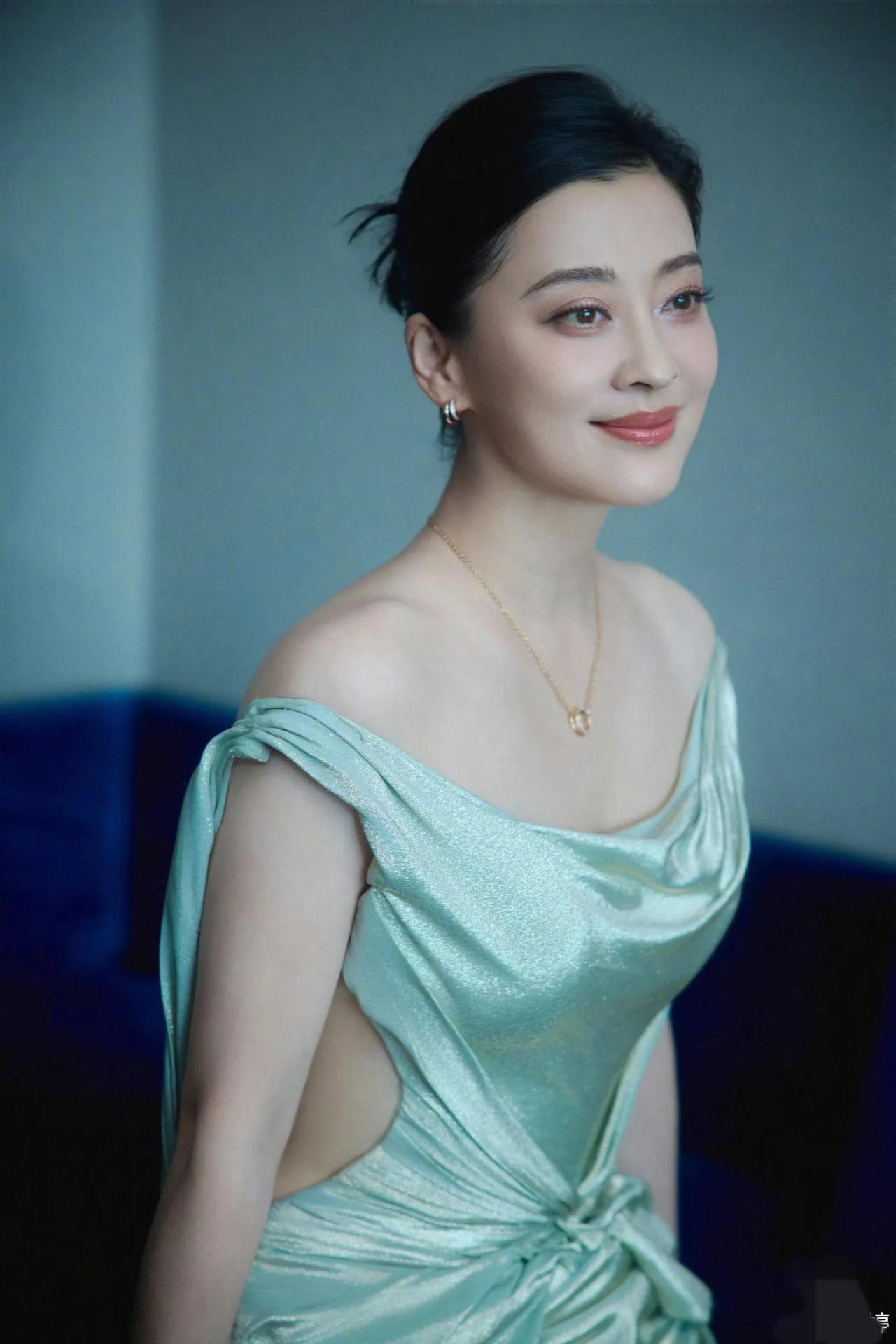 梅婷永远被她惊艳的东方美人！🥰||散发光芒的她成熟女性的美[话题