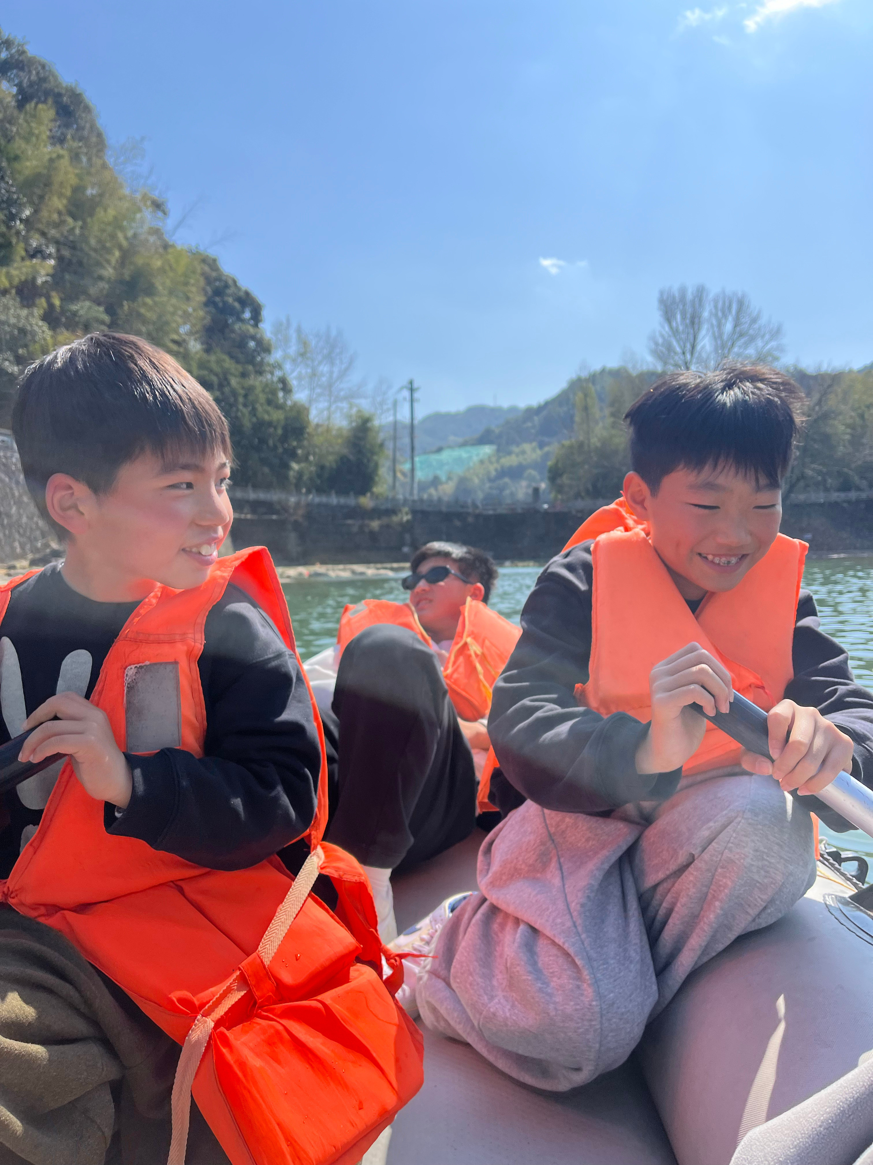 城里很少看到天空有这样蓝