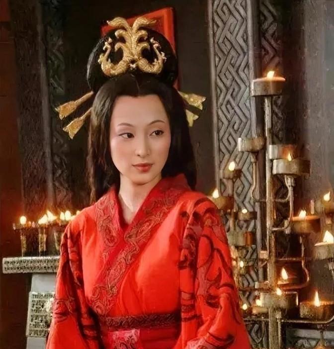 卫子夫最终选择自尽的原因：卫子夫的起点低得不能再低。她出生于一个普通家庭，年轻
