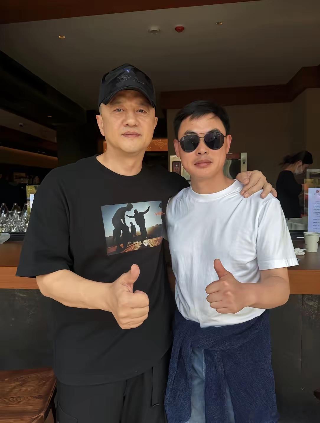 听说李亚鹏又创业了，网友都快急死了！别人创业都是追风口、蹭红利，只有他，每次创业