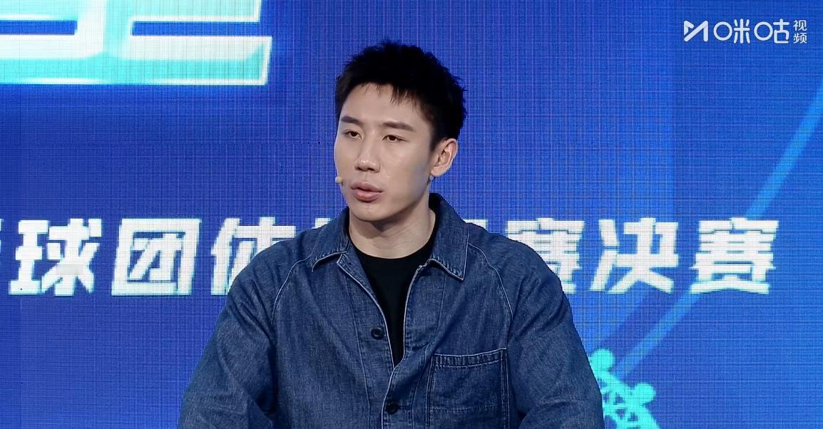 程靖淇说实话了，直言：梁靖崑在关键分上总是少一口气，比赛中梁靖崑并没有出