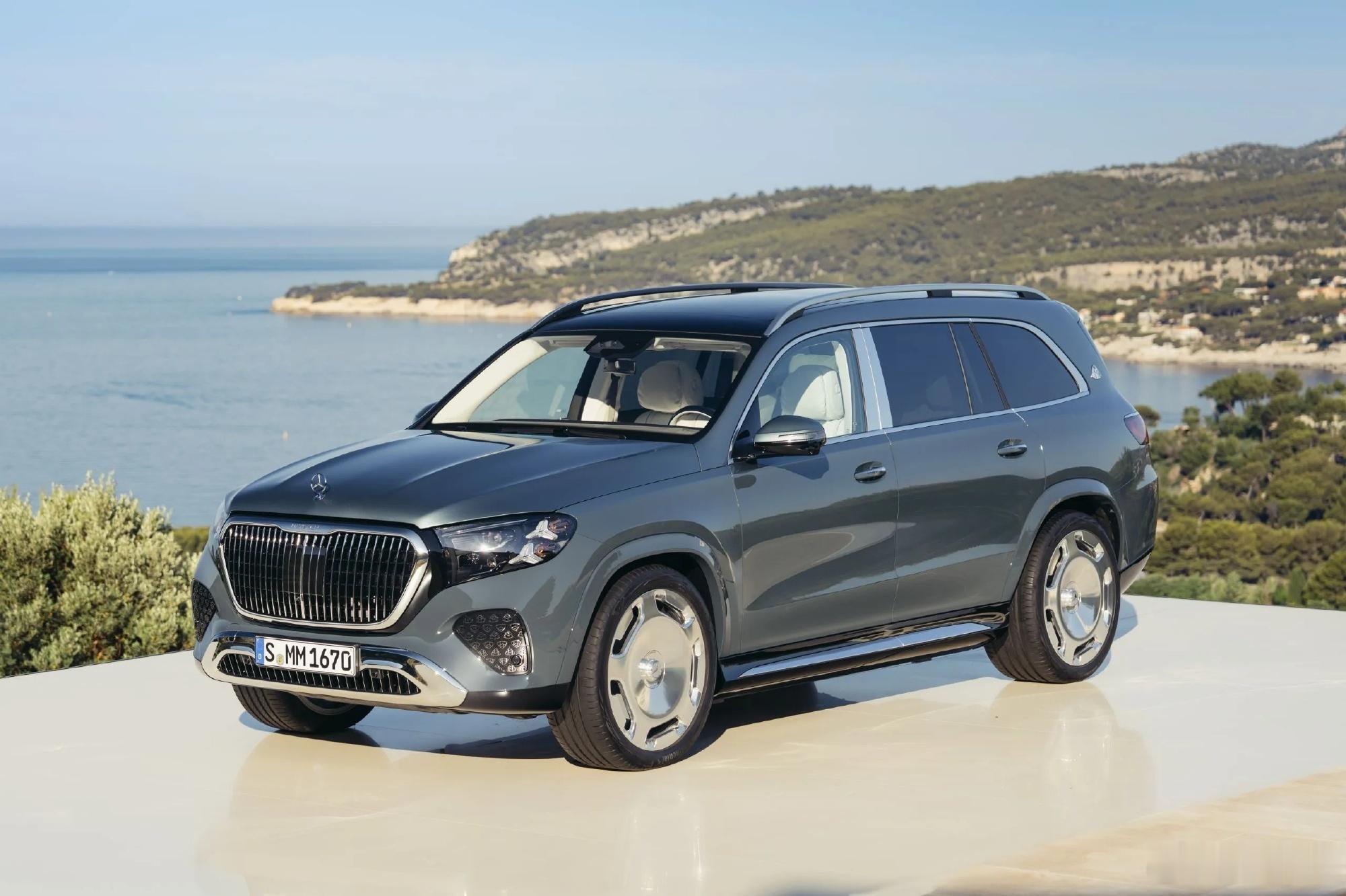 名车志新闻【4.0T轻混奢华SUV，2027款迈巴赫GLS680正式发...
