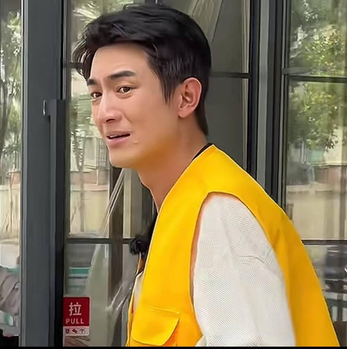 林更新昨天送外卖，暴露了一个真相，那就是：一个男人不管长得多帅，多有型，身材