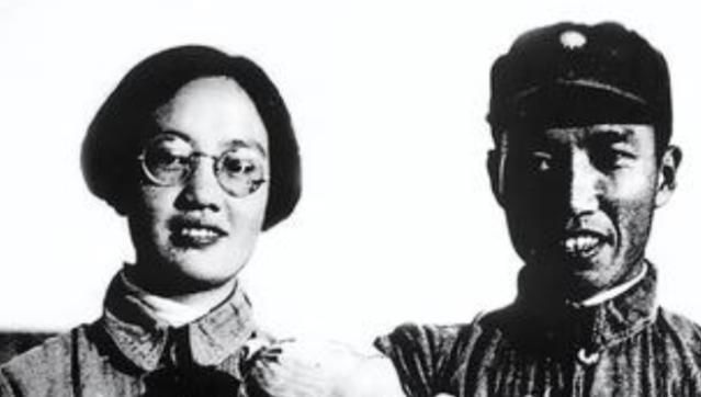1950年，一个衣衫破褛的妇女，带着女儿到北京饭店，怯生生不敢说话，没想到，小女