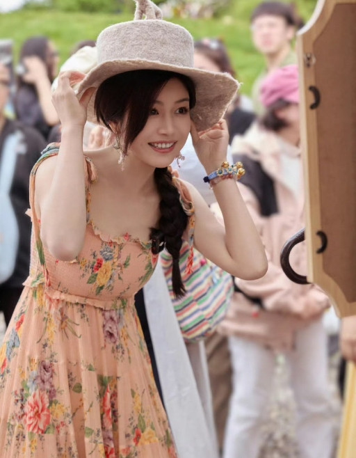 有时候，发现离婚的男女真有意思就拿陈妍希来说吧离婚后，女方反而过得更快活