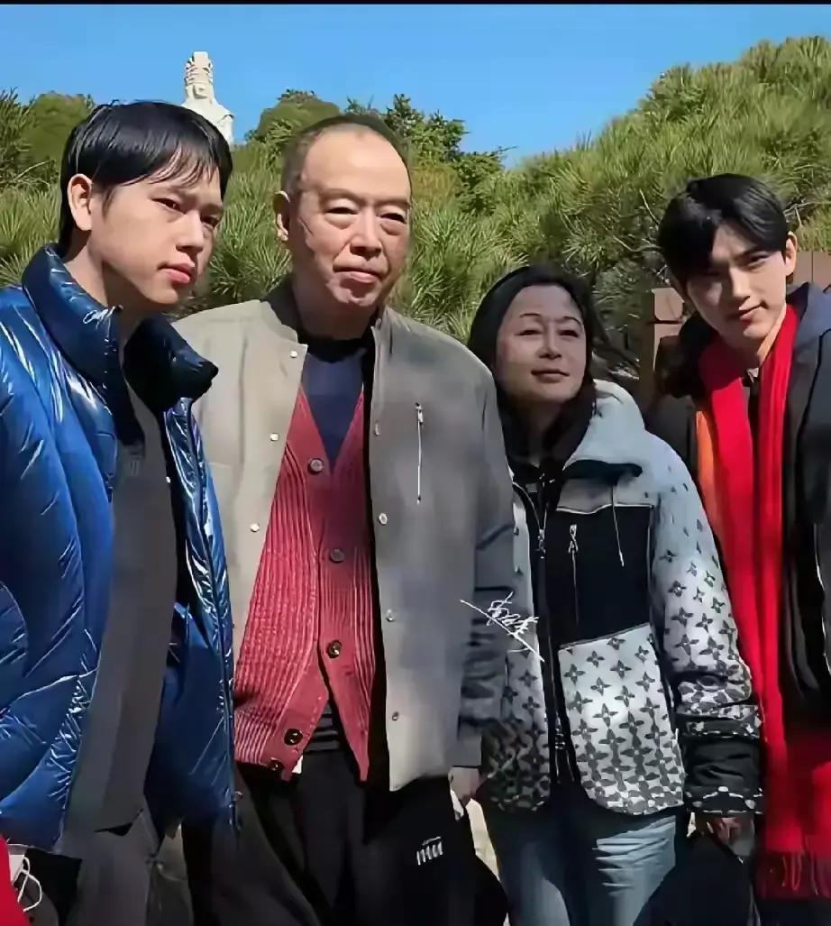 【钩子】陈红素颜被嘲“老态龙钟”？你漏看了这家人的王炸——69岁陈凯歌票房8.7