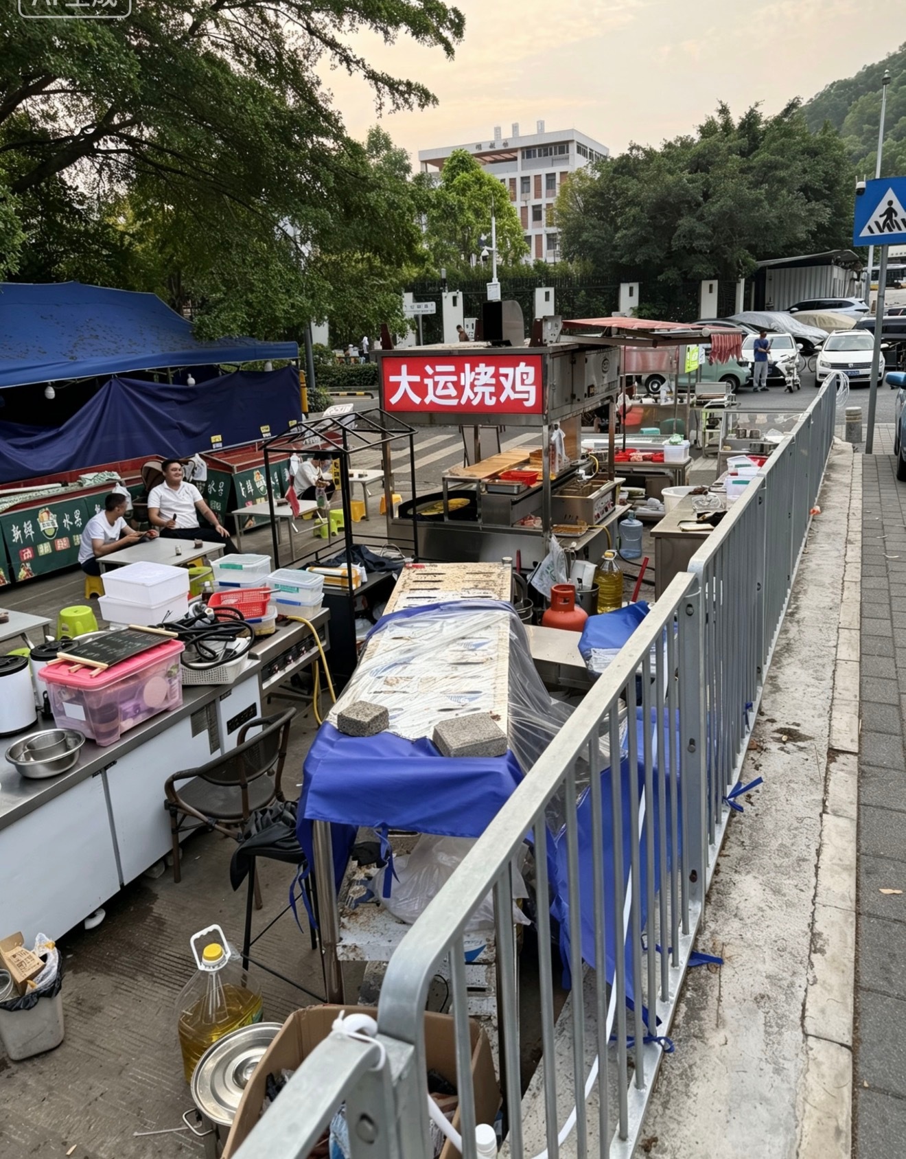 好纠结，要不要告诉他，距离公司100米已经有了：大运烧鸡