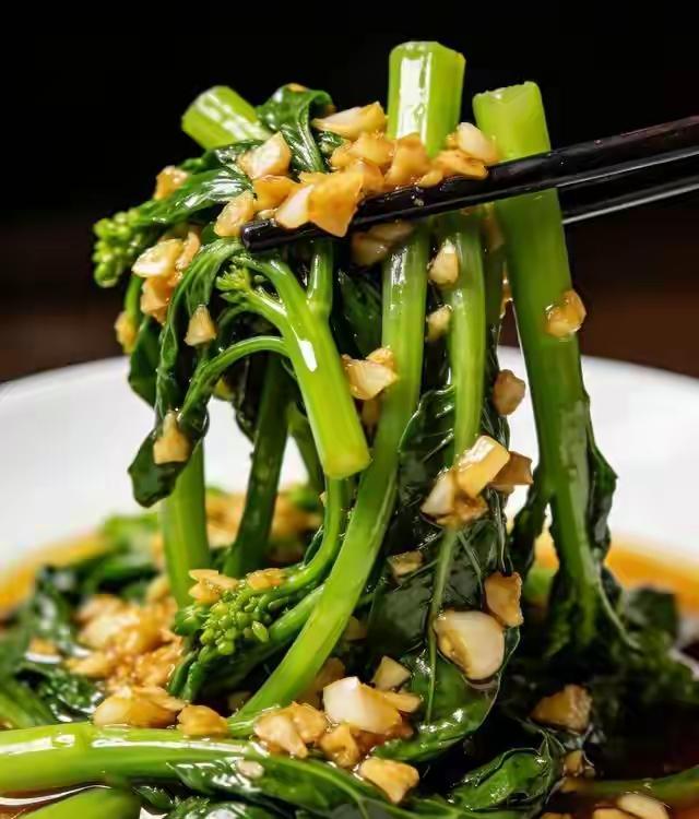 春天最化痰的菜，不是白萝卜而是它，养脾消痰祛湿，越吃越轻松春天最化痰的菜，不