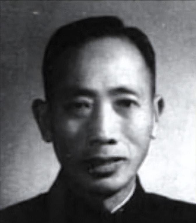 “我让你拒绝授衔！我和毛主席的话你都敢不听了？”1955年，彭老总得知白天拒绝授