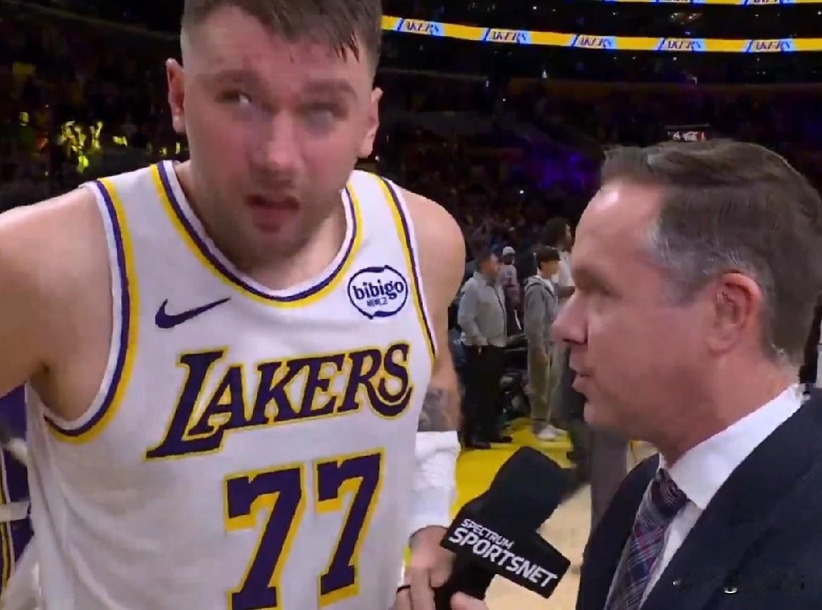 永远可以相信老詹！东契奇谈詹姆斯：“勒布朗又一次挺身而出。”“在球队最困