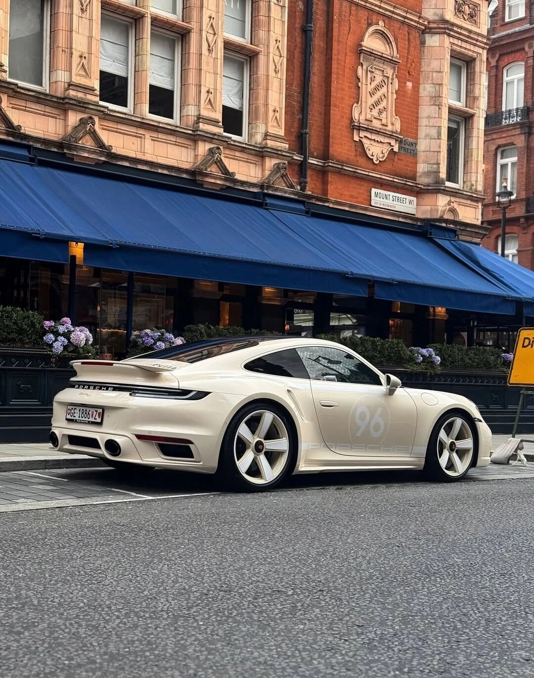 车市热门保时捷911Turbo50​​​