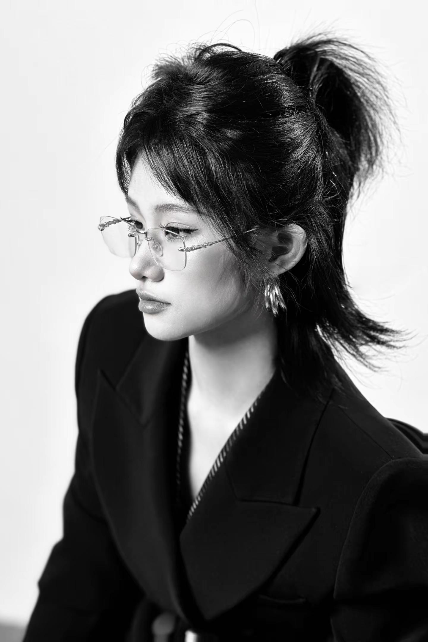 “聪明女人，我更喜欢”