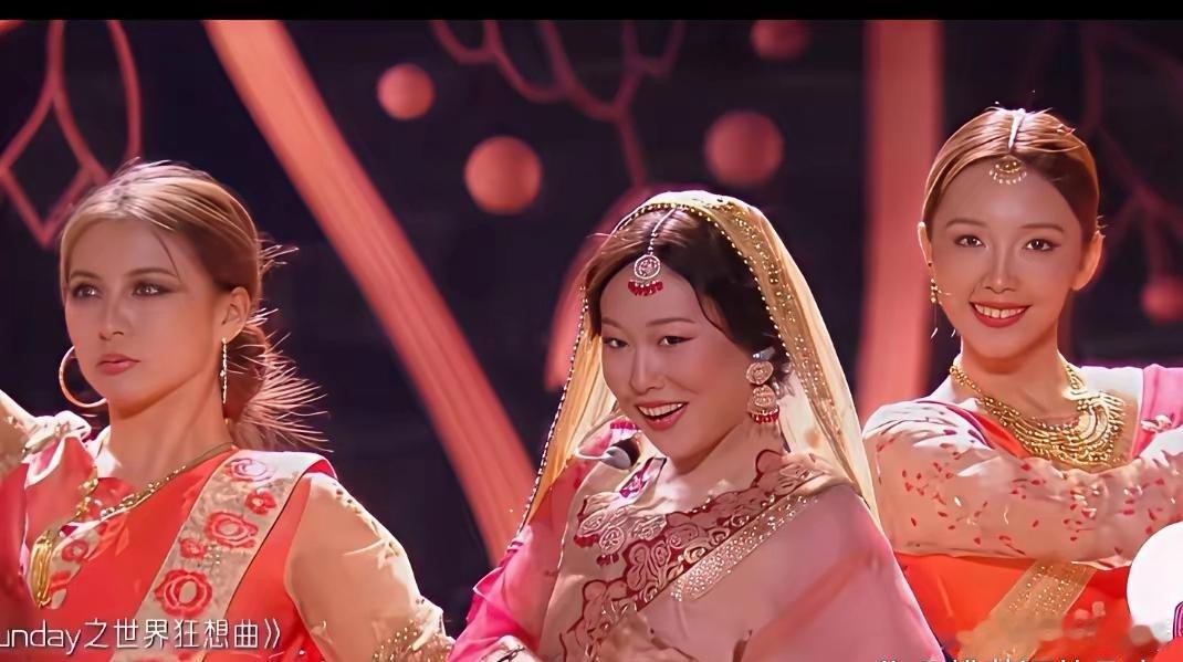 沈佳润糊涂吧，这样子真的好像她妈妈，让大家吐槽好像眼“活珠子”。沈佳润虽然不是颜