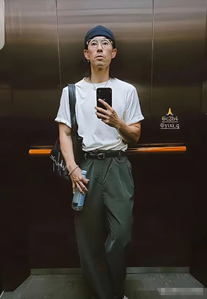 吴建豪什么情况怎么都瘦脱相了是为角色减肥嘛