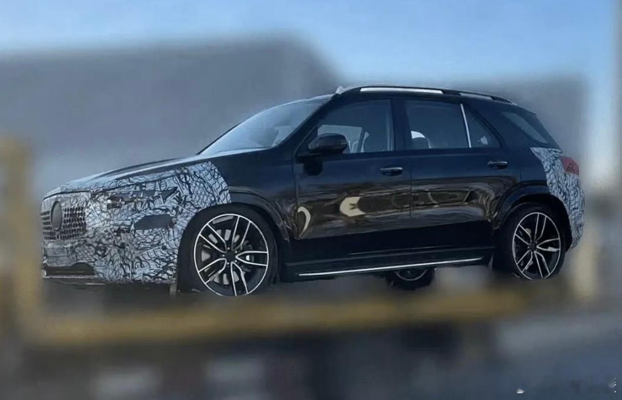 2026奔驰国产GLE轴距加长和华晨宝马X5L对比兄弟们选哪个