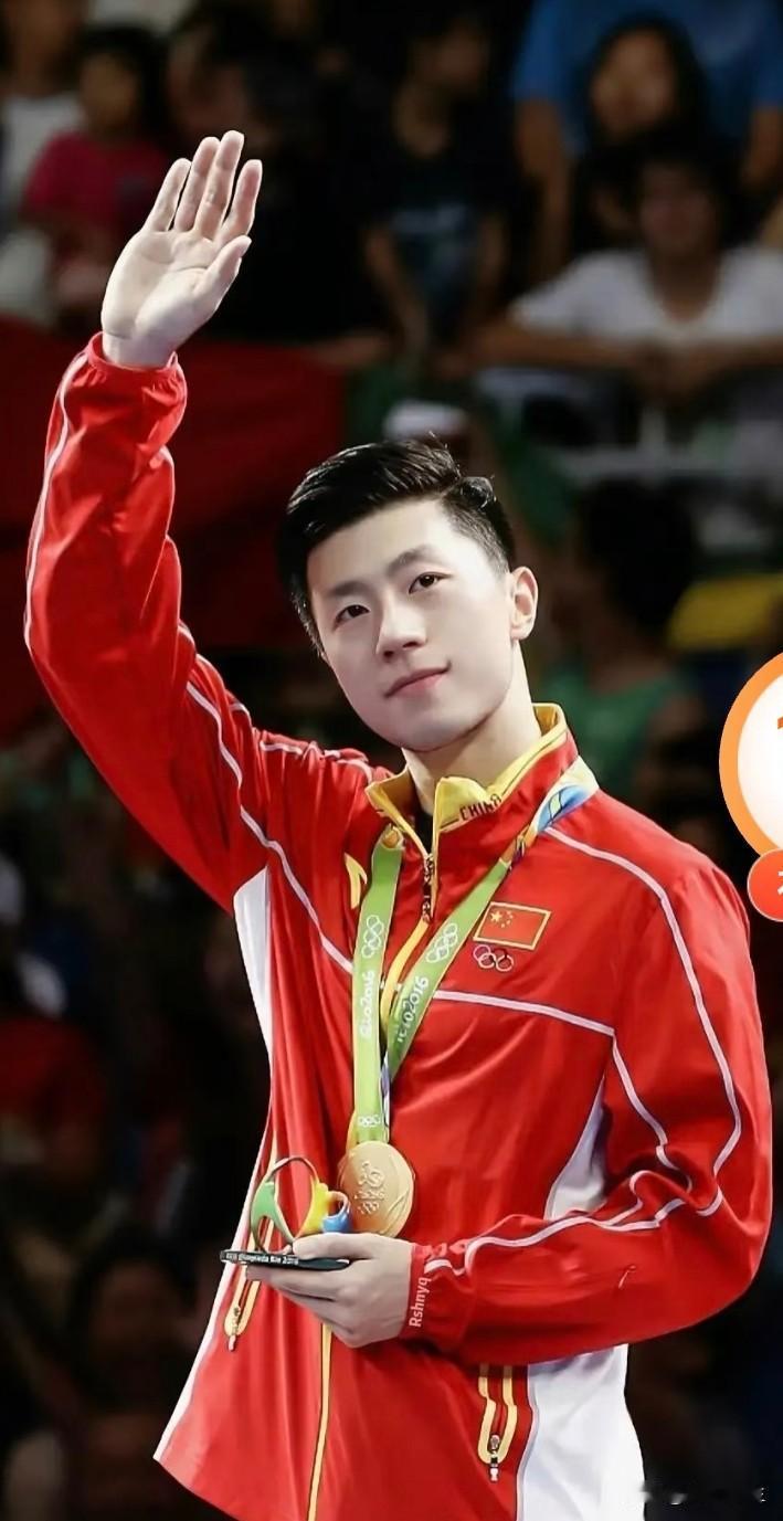 要说乒乓球历史上最厉害的，公认就是马龙，没争议。他是男乒唯一双圈大满贯，3