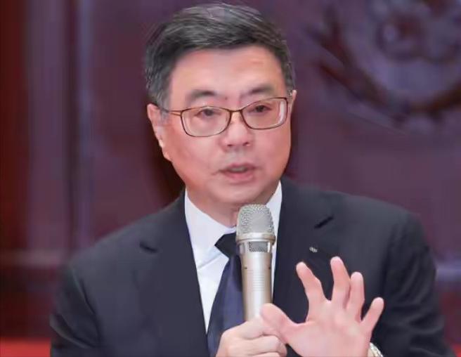 5月第一天，岛内“最大冷笑话”来了！2026年5月1日，五一劳动节，本是致敬