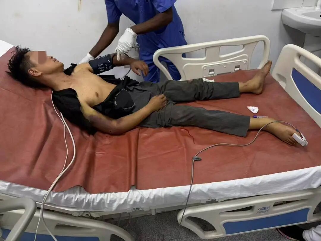 涉嫌在非洲绑架、殴打同胞, 网红“非洲洋洋”被抓, 藏匿点离边境线仅80公里